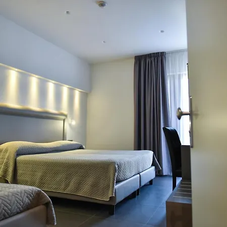 Ruins Luxury Помпеї