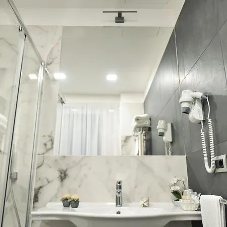 Ruins Luxury فندق مبيت وإفطار 4*