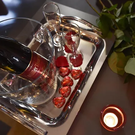 Ruins Luxury 4* ポンペイ